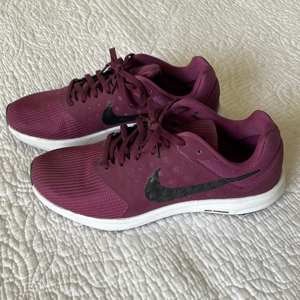 Nike, Size 8 Running Tennis Shoes - Purple